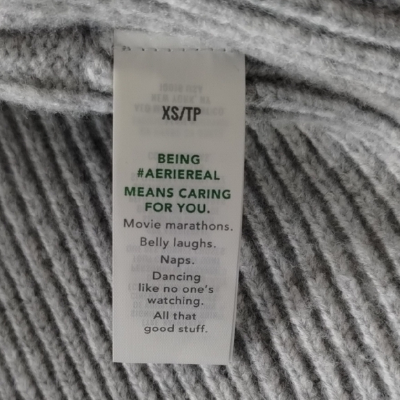 Aerie Gray Cable Knit Sweater - Picture 14 of 15